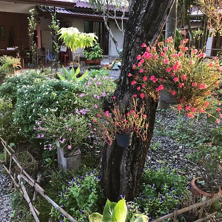 Grandma'S House Apartamento Nakhon Nayok Exterior foto