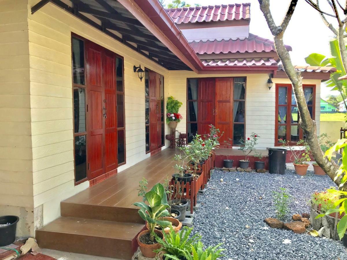 Grandma'S House Apartamento Nakhon Nayok Exterior foto